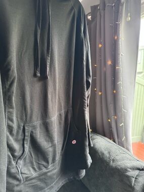 Torrid Active Black Super Soft Hooded Sweatshirt - Size 4